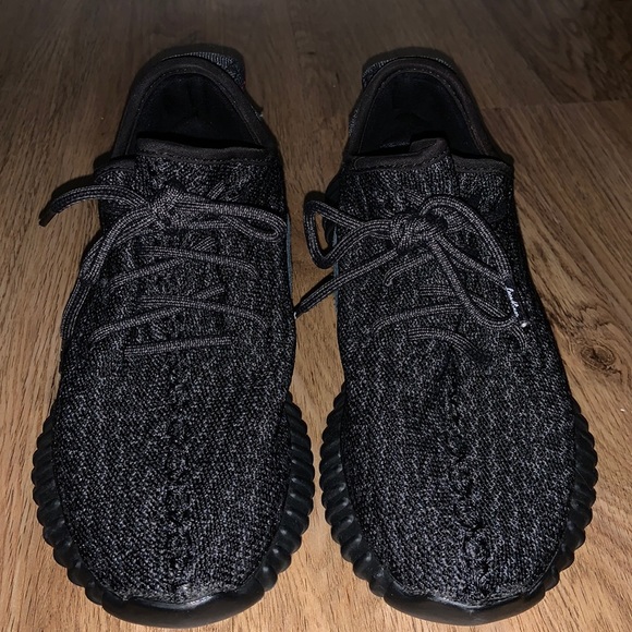 Yeezy Shoes - Black womans size 6 Yeezys